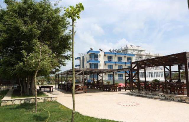 Hotel Zverneci מראה חיצוני תמונה